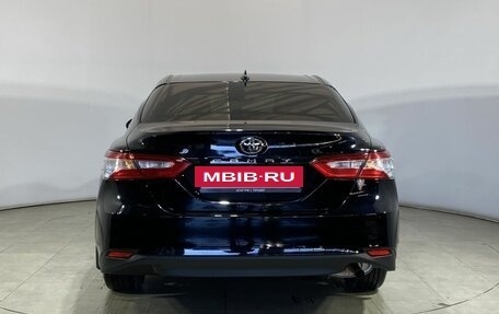 Toyota Camry, 2021 год, 2 670 000 рублей, 8 фотография