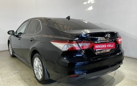 Toyota Camry, 2021 год, 2 670 000 рублей, 6 фотография