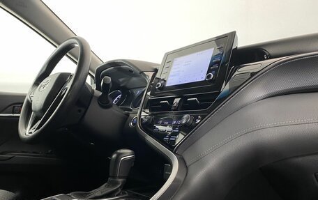 Toyota Camry, 2021 год, 2 670 000 рублей, 24 фотография