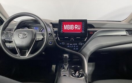 Toyota Camry, 2021 год, 2 670 000 рублей, 18 фотография