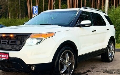 Ford Explorer V рестайлинг, 2015 год, 2 150 000 рублей, 5 фотография