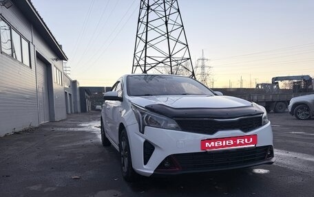 KIA Rio IV, 2022 год, 1 750 000 рублей, 2 фотография