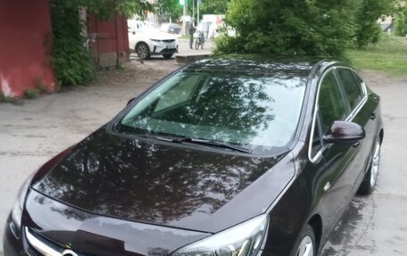 Opel Astra J, 2015 год, 720 000 рублей, 4 фотография