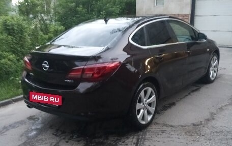 Opel Astra J, 2015 год, 720 000 рублей, 13 фотография