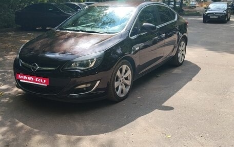 Opel Astra J, 2015 год, 720 000 рублей, 2 фотография