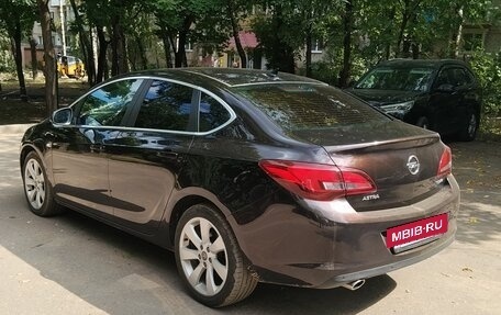 Opel Astra J, 2015 год, 720 000 рублей, 19 фотография