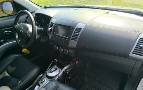 Mitsubishi Outlander III рестайлинг 3, 2012 год, 1 530 000 рублей, 6 фотография