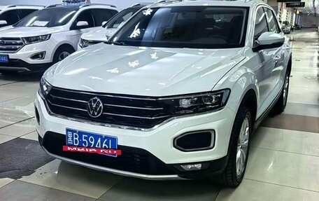 Volkswagen T-Roc I, 2022 год, 1 388 888 рублей, 14 фотография