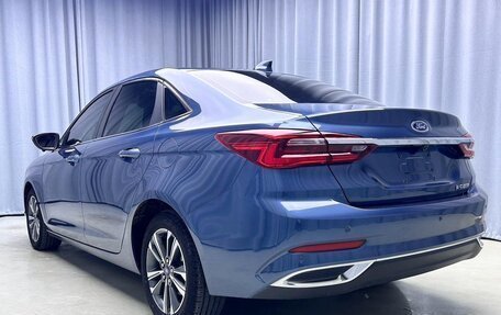 Ford Escort, 2022 год, 840 000 рублей, 4 фотография