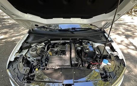 Volkswagen T-Roc I, 2022 год, 1 370 000 рублей, 8 фотография