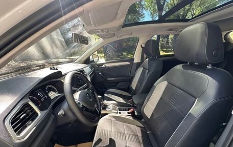 Volkswagen T-Roc I, 2022 год, 1 370 000 рублей, 10 фотография