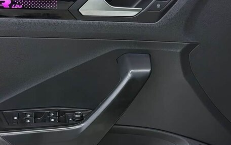 Volkswagen T-Roc I, 2022 год, 1 750 008 рублей, 7 фотография