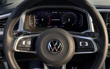 Volkswagen T-Roc I, 2022 год, 1 750 008 рублей, 11 фотография