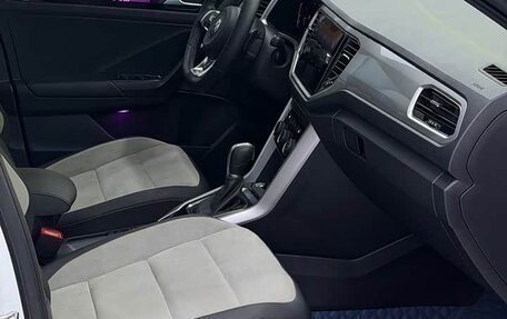 Volkswagen T-Roc I, 2022 год, 1 750 008 рублей, 16 фотография