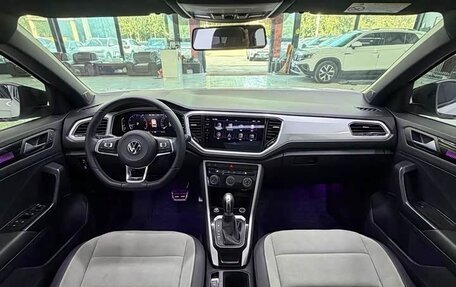 Volkswagen T-Roc I, 2022 год, 1 750 008 рублей, 15 фотография