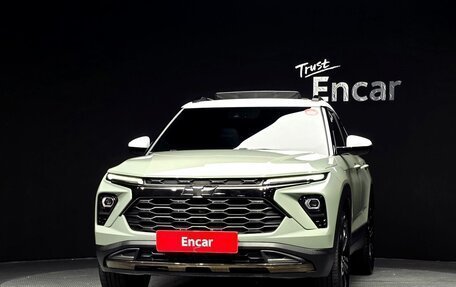 Chevrolet TrailBlazer, 2023 год, 1 690 000 рублей, 2 фотография
