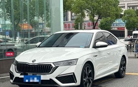 Skoda Octavia IV, 2022 год, 1 760 000 рублей, 1 фотография