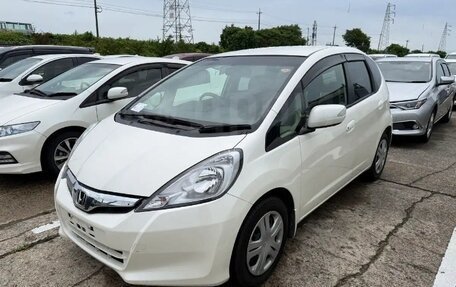 Honda Fit III, 2011 год, 985 000 рублей, 2 фотография