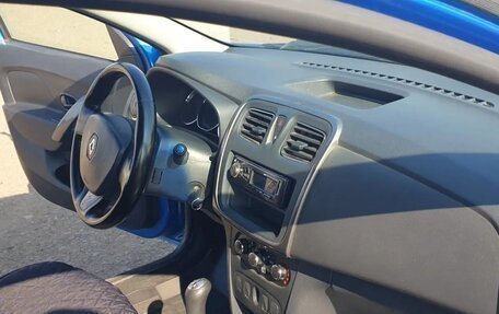 Renault Logan II, 2015 год, 445 000 рублей, 3 фотография