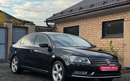 Volkswagen Passat B7, 2011 год, 1 215 000 рублей, 2 фотография