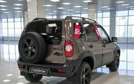 Chevrolet Niva I рестайлинг, 2016 год, 637 000 рублей, 2 фотография
