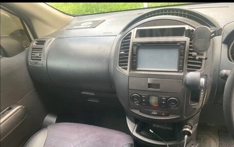 Nissan Lafesta I, 2009 год, 390 000 рублей, 11 фотография