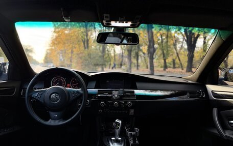 BMW 5 серия, 2008 год, 1 580 000 рублей, 15 фотография