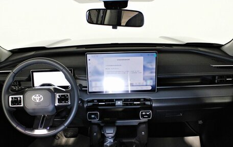 Toyota RAV4, 2026 год, 4 540 000 рублей, 18 фотография