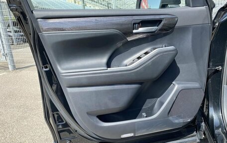 Toyota Highlander, 2026 год, 5 990 000 рублей, 7 фотография