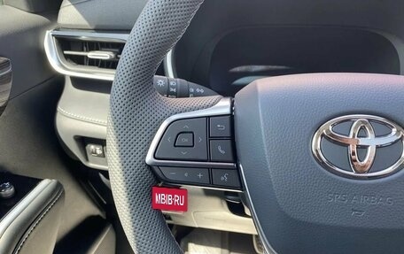 Toyota Highlander, 2026 год, 5 990 000 рублей, 15 фотография