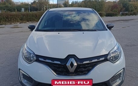 Renault Kaptur I рестайлинг, 2021 год, 2 200 000 рублей, 2 фотография
