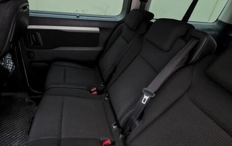 Opel Zafira Life I, 2021 год, 3 390 000 рублей, 7 фотография
