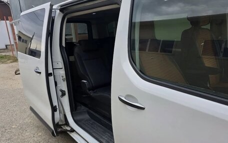 Opel Zafira Life I, 2021 год, 3 390 000 рублей, 5 фотография