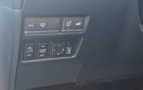 Infiniti QX56, 2010 год, 2 150 000 рублей, 17 фотография