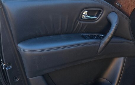 Infiniti QX56, 2010 год, 2 150 000 рублей, 16 фотография