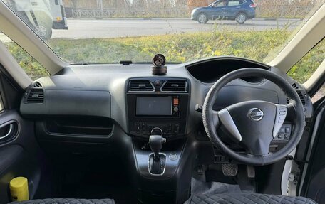 Nissan Serena IV, 2012 год, 1 300 000 рублей, 12 фотография