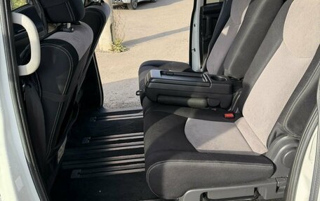 Nissan Serena IV, 2012 год, 1 300 000 рублей, 10 фотография