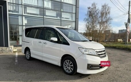 Nissan Serena IV, 2012 год, 1 300 000 рублей, 3 фотография