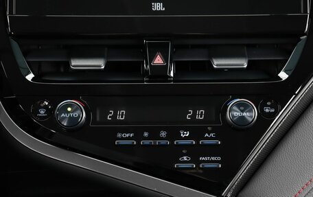 Toyota Camry, 2021 год, 3 790 000 рублей, 15 фотография
