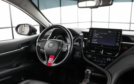 Toyota Camry, 2021 год, 3 790 000 рублей, 7 фотография