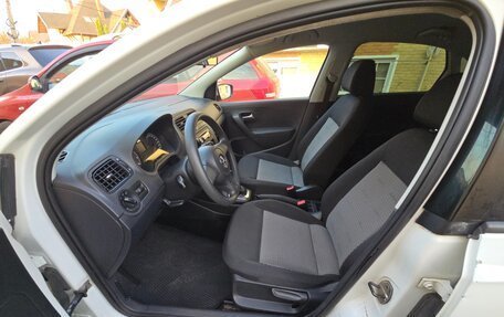 Volkswagen Polo VI (EU Market), 2012 год, 730 000 рублей, 5 фотография