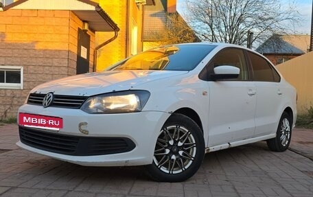Volkswagen Polo VI (EU Market), 2012 год, 730 000 рублей, 2 фотография