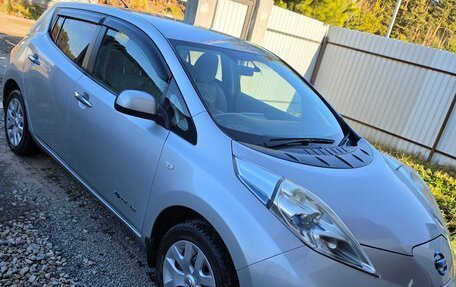Nissan Leaf I, 2011 год, 850 000 рублей, 2 фотография