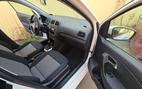 Volkswagen Polo VI (EU Market), 2012 год, 730 000 рублей, 11 фотография