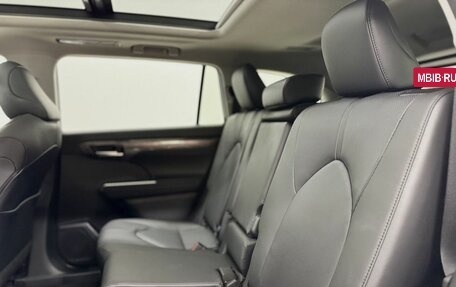 Toyota Highlander, 2026 год, 5 950 000 рублей, 13 фотография
