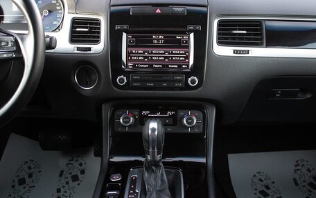 Volkswagen Touareg III, 2012 год, 1 699 000 рублей, 8 фотография