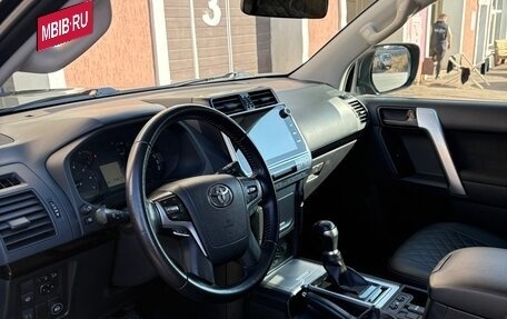Toyota Land Cruiser Prado 150 рестайлинг, 2020 год, 4 600 000 рублей, 3 фотография