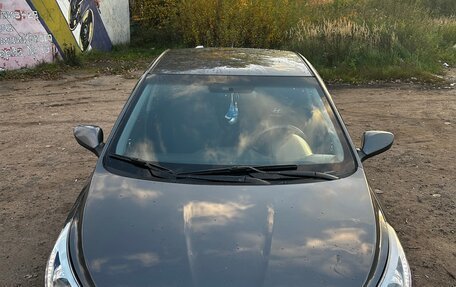 Hyundai Solaris II рестайлинг, 2013 год, 580 000 рублей, 2 фотография