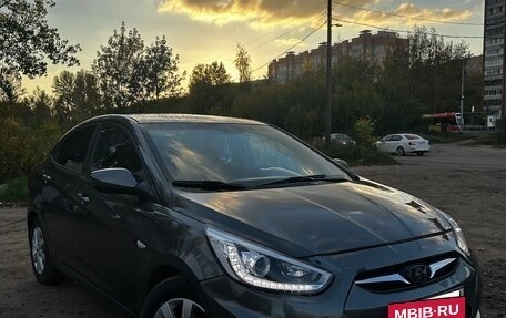 Hyundai Solaris II рестайлинг, 2013 год, 580 000 рублей, 4 фотография