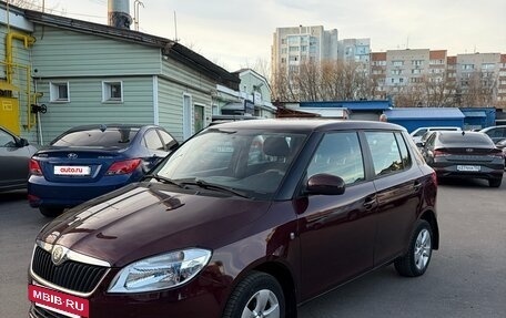 Skoda Fabia II, 2010 год, 570 000 рублей, 2 фотография